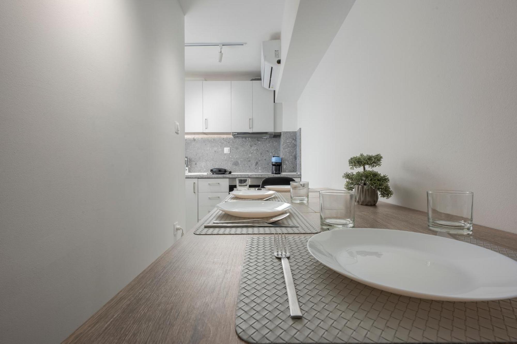 Premium Jacuzzi Suite At The City Center, By Aqua Platinum Thessaloníki Eksteriør billede